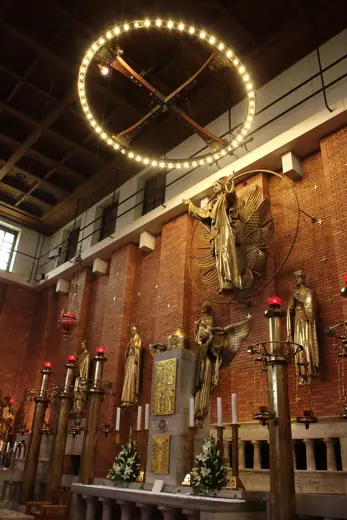 Photo 5: Interior · Altar of the Sacred Heart church in Prague, Vinohrady