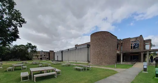 Photo 5: Interior · Wolfson Hall, Bracken Library And Bevin Rooms Churchill College