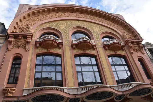 Photo 3: Exterior · Reims - Le cinéma Opéra