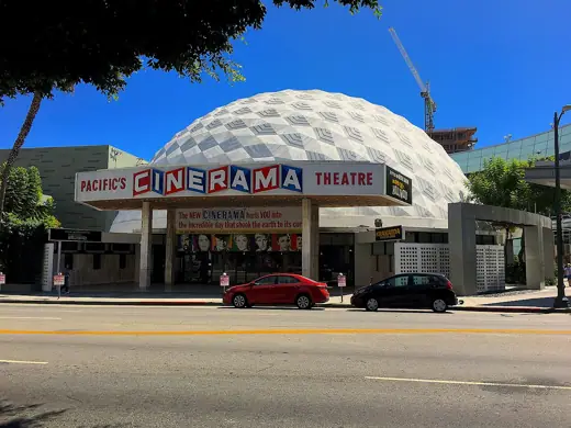Photo 3: Exterior