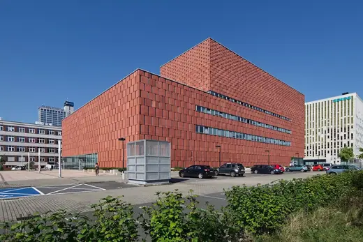 Photo 2: Exterior · Katowice, CINiBA, widok z południowego wschodu