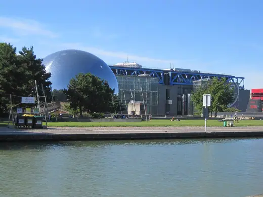 Photo 2: Exterior · Back of the Cité des sciences et de l'industrie in the Parc de la Villette located in Paris, France
