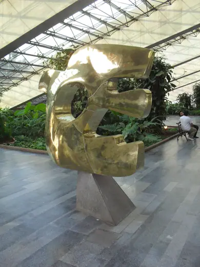Photo 5: Interior