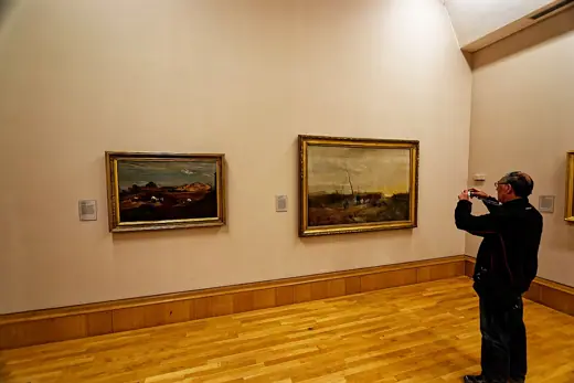 Photo 6: Interior