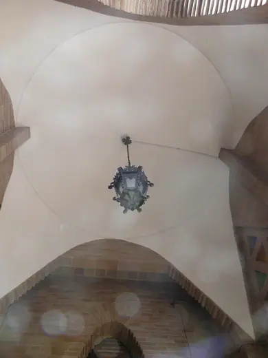 Photo 5: Interior