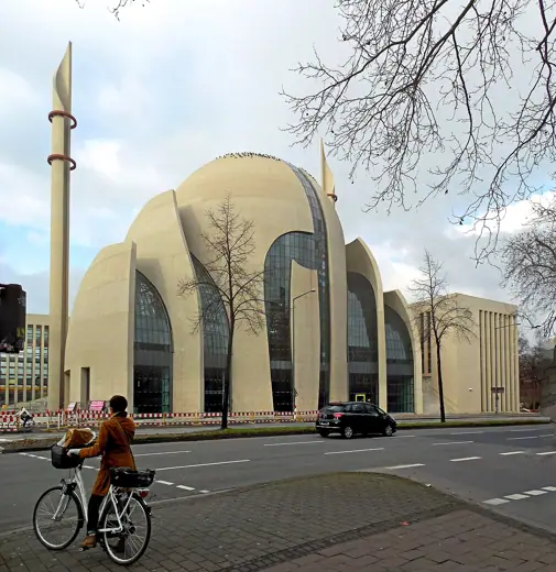 Photo 3: Exterior · central mosque in Cologne, Germany