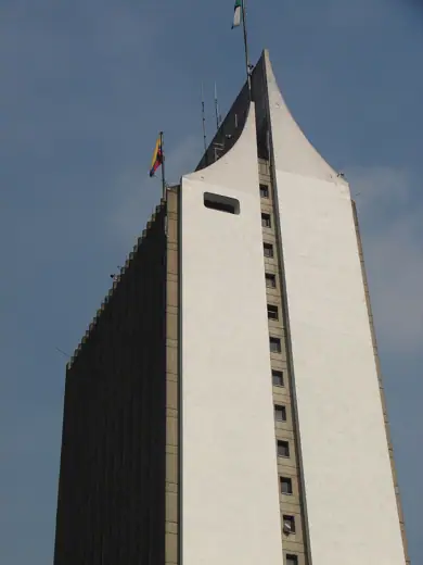 Photo 2: Exterior · Edificio Coltejer Medellín (Colombia) Edificio Coltejer