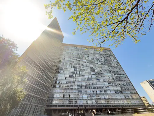 Photo 2: Exterior · edifício no município brasileiro de Belo Horizonte