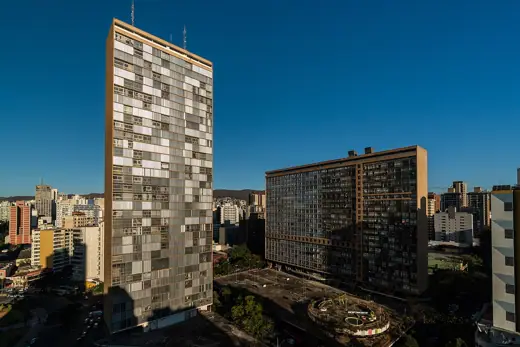 Photo 4: Exterior · Conjunto JK ou Edifício JK, em Belo Horizonte