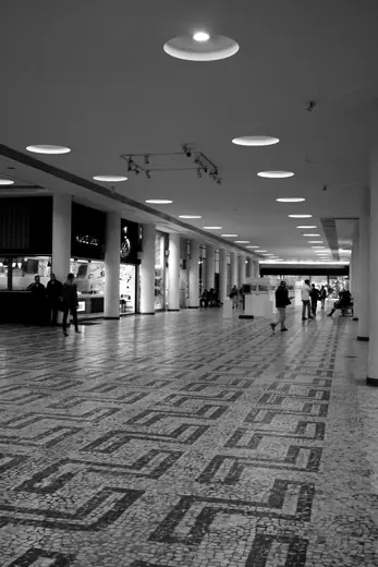 Photo 6: Interior