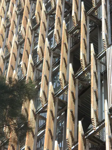 Photo 3: Detail