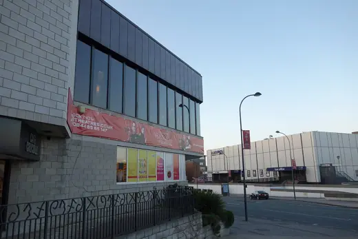 Photo 3: Exterior · Near Crucible 1