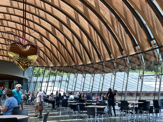 Photo 5: Interior · Crystal Bridges Museum of American Art hall interior