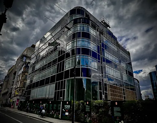 Photo 3: Exterior