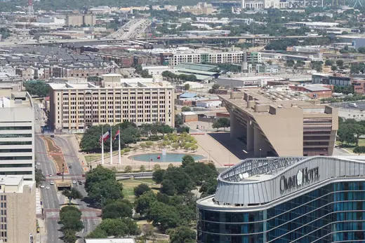 Photo 3: Interior · A view of Dallas City Hall from the GeO-Deck of Reunion Tower in Dallas , Texas ( United States )