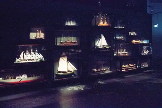 Photo 6: Interior