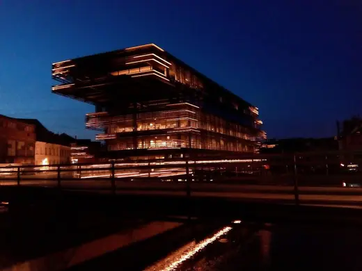 Photo 5: Context · The new public library of Ghent, "De Krook", no more than a week after its opening