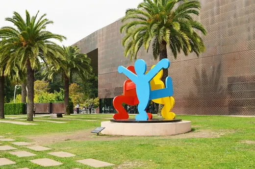 Photo 6: Detail · De Young Museum with Keith Haring's Three Dancing Figures