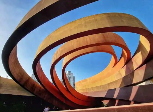 Photo 4: Exterior · The Design Museum in Holon