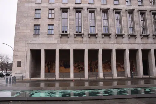 Photo 3: Exterior