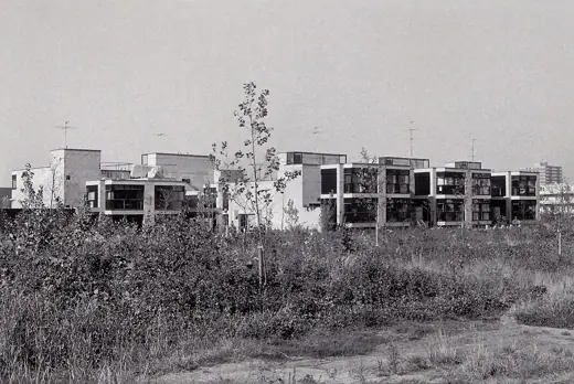 Photo 4: Exterior · Diagoon Housing in Delft 1971 (Participation), arch