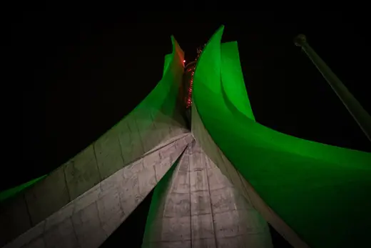Photo 6: Context · Makam Chahid at night