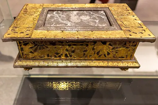 Photo 3: Exterior · Portable altar from the Benedictine Abdinghof Abbey