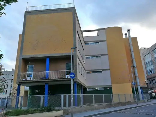 Photo 2: Exterior · Dispensari Antituberculós (Barcelona)