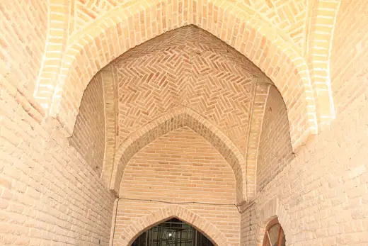 Photo 7: Interior