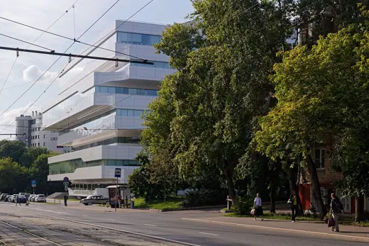 Photo 2: Exterior · Moscow, Dominion Tower