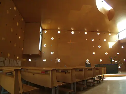 Photo 5: Interior · Interior of Donaucity-Church in Vienna 22nd district