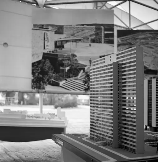 Photo 7: Model