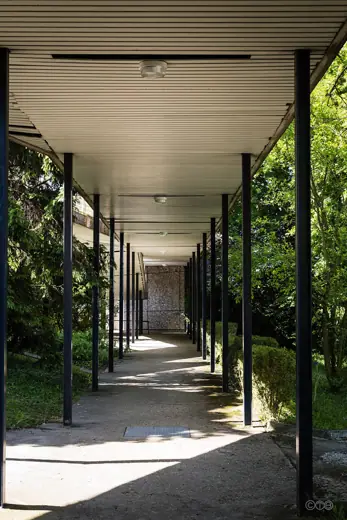 Photo 5: Interior · Ecole de plein Air, Suresnes