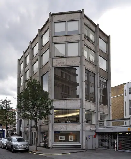 Photo 4: Context · the economist building, london 1959-1964