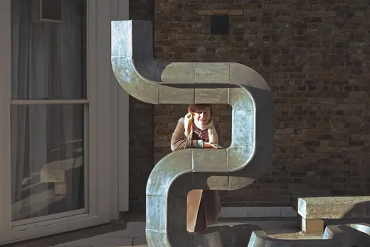 Photo 3: Detail · Modern Sculpture
