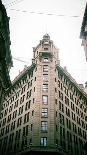 Photo 4: Exterior