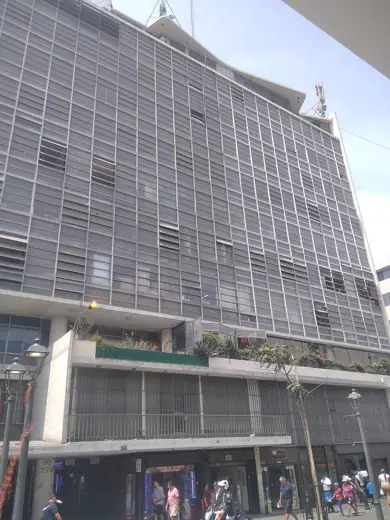 Photo 1: Exterior · Edificio Atlas en Lima