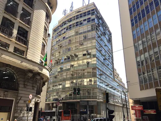 Photo 1: Exterior