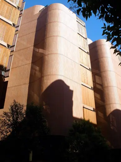 Photo 4: Exterior · Madrid - Edificio Girasol (Calle de José Ortega y Gasset nº 23)