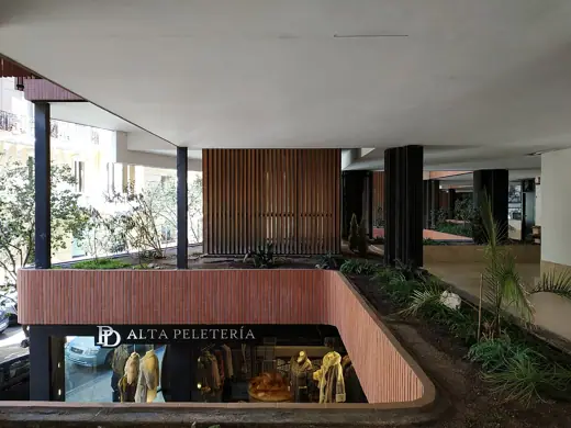 Photo 6: Interior · First floor of the Girasol Apartment Building in Madrid