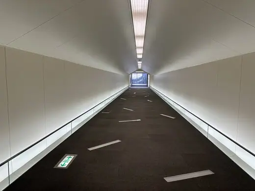 Photo 2: Interior