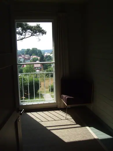 Photo 5: Interior