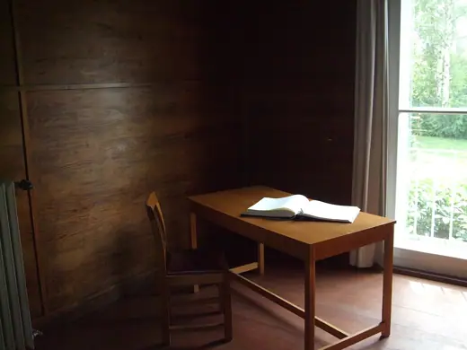Photo 6: Interior