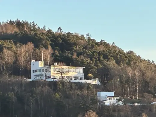 Photo 3: Exterior · Ekebergrestauranten sett fra Langkaia, Oslo