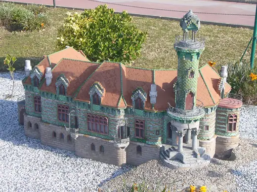 Photo 7: Model