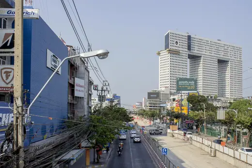 Photo 2: Exterior · Bangkok City_©Pier Alessio Rizzardi_2016_IMG_9162
