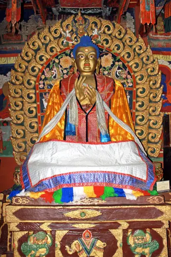 Photo 5: Interior · Sanjaa ( Buddha Dīpankara ) - the past Buddha