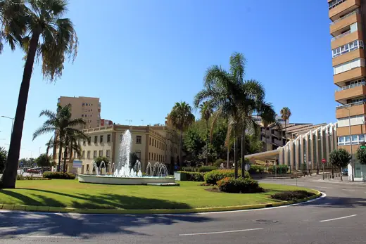 Photo 2: Exterior