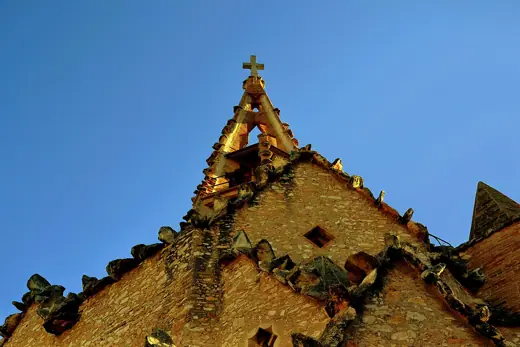 Photo 3: Exterior