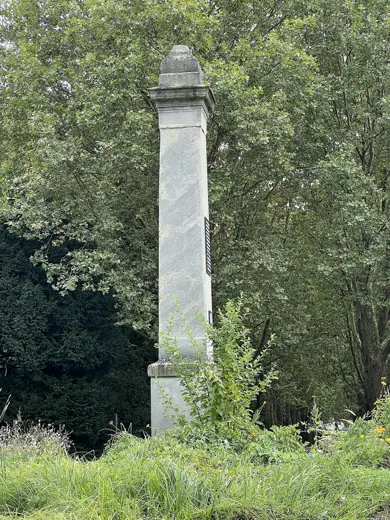 Photo 4: Exterior · Cimetière parisien d'Ivry, Ivry-sur-Seine